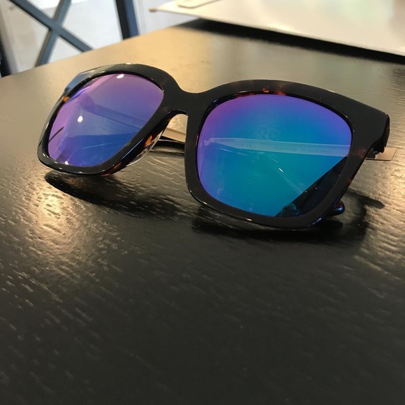 Diff Eyewear Sunglasses with case! - Picture 1 of 5